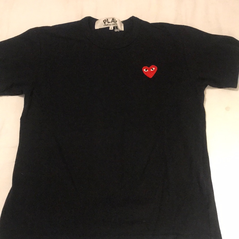 Unisex 💯 AUTHENTIC CDG TEE